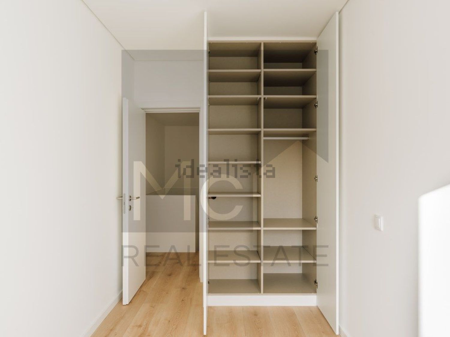 出租公寓 t3在Avenida General Roçadas, 72 b - 卧室