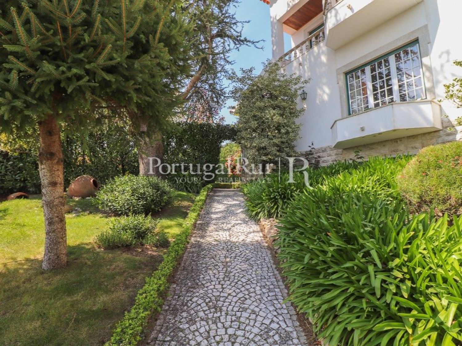 小楼房或独栋别墅出售在Rua da Quinta do Sol - 花园