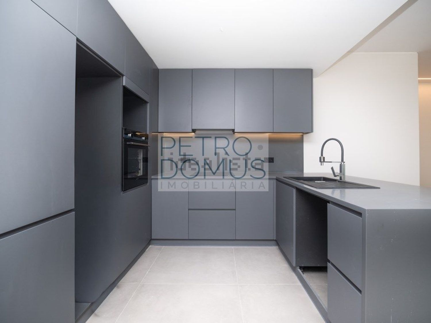 公寓 t3出售在Rua Padre Francisco António Ferreira - 厨房