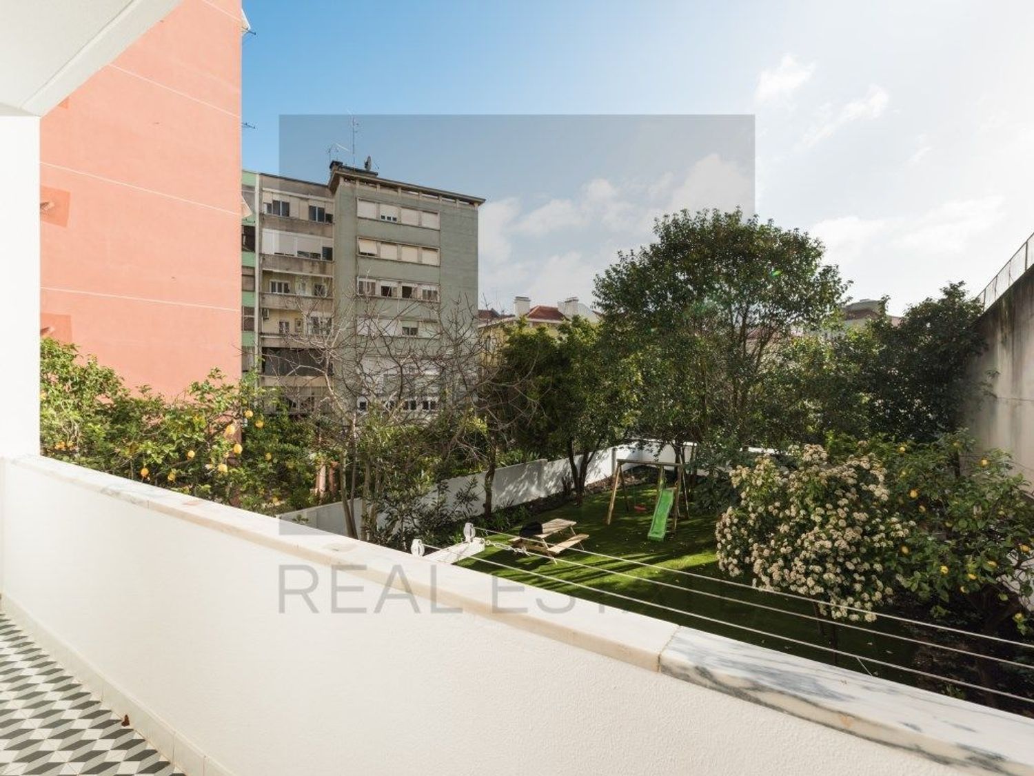 出租公寓 t3在Avenida General Roçadas, 72 b - 照片