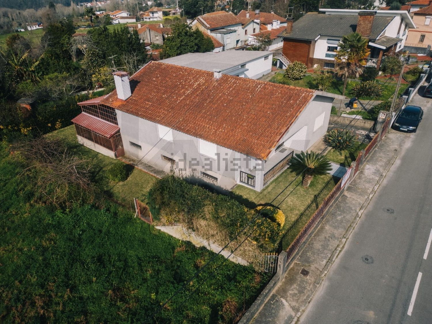 小楼房或别墅出售在 São Miguel de Souto - 外立面