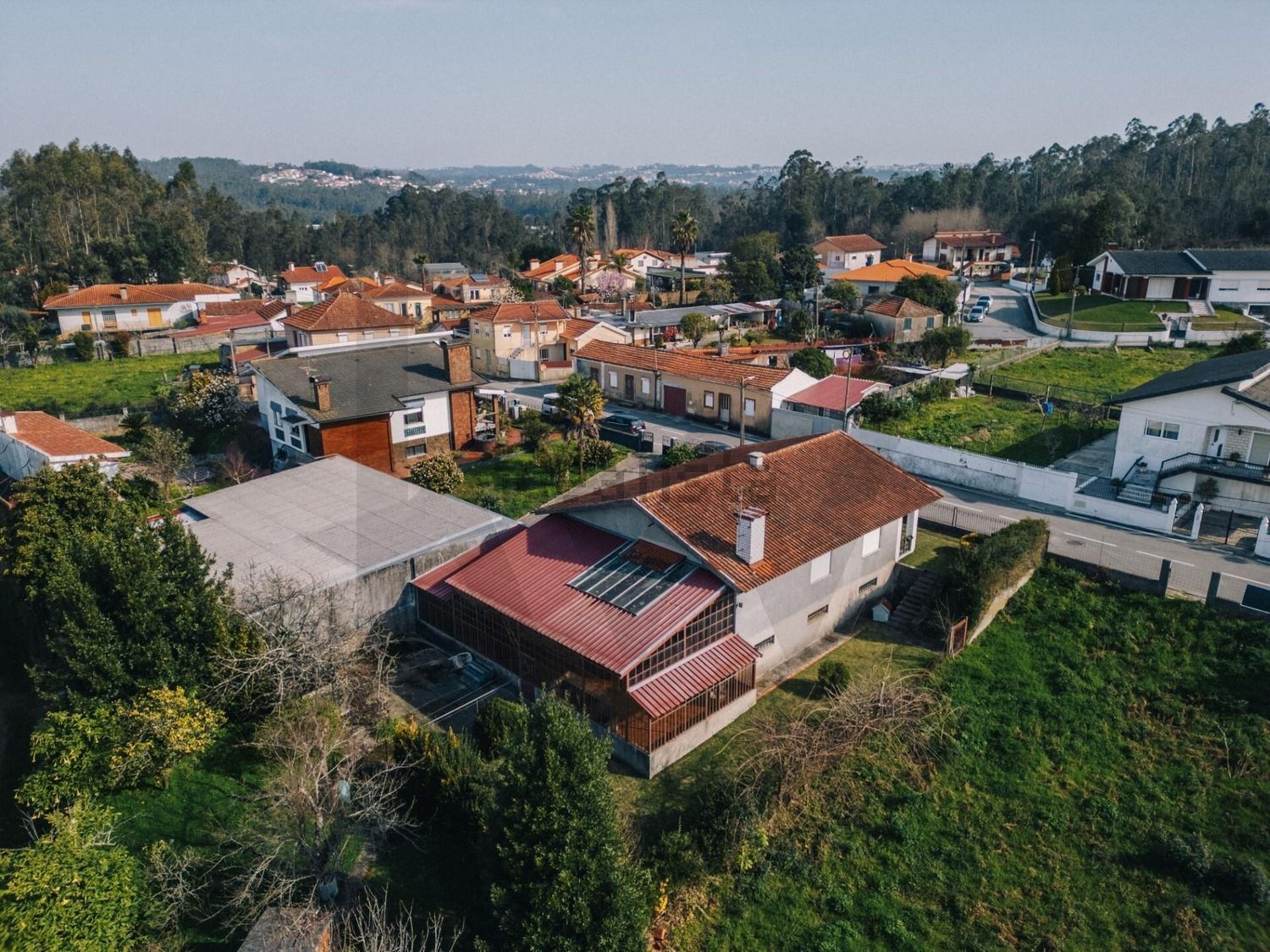 小楼房或别墅出售在 São Miguel de Souto - 游泳池
