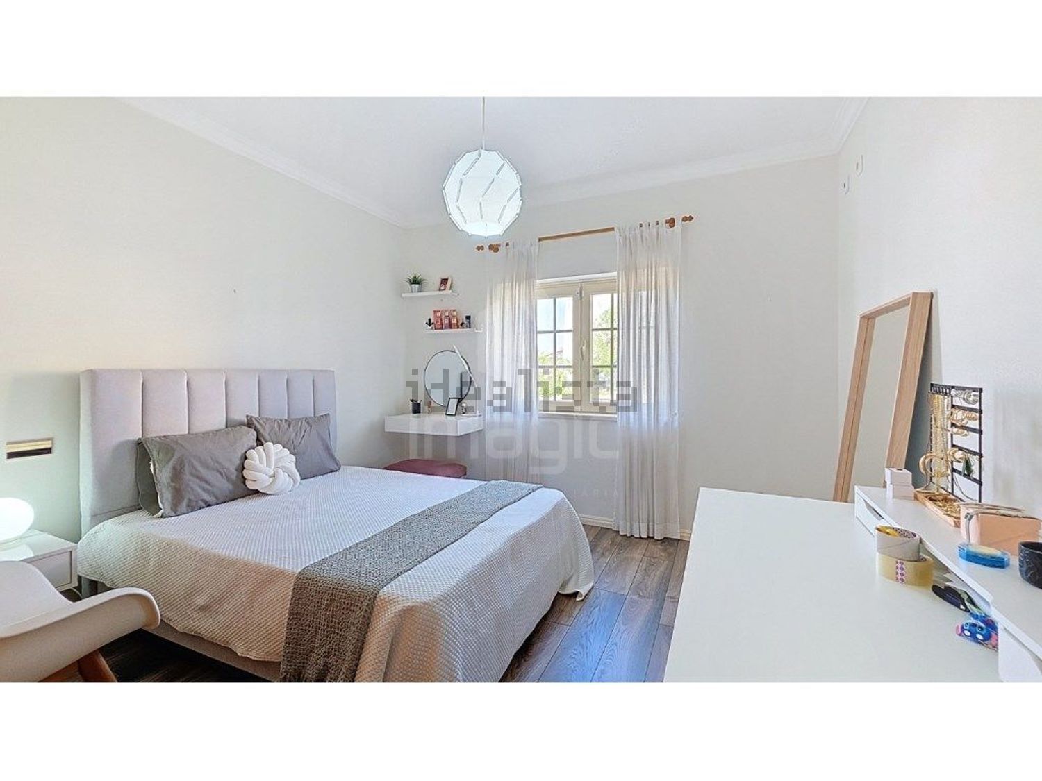 小楼房或独栋别墅出售在 Encarnação - 卧室