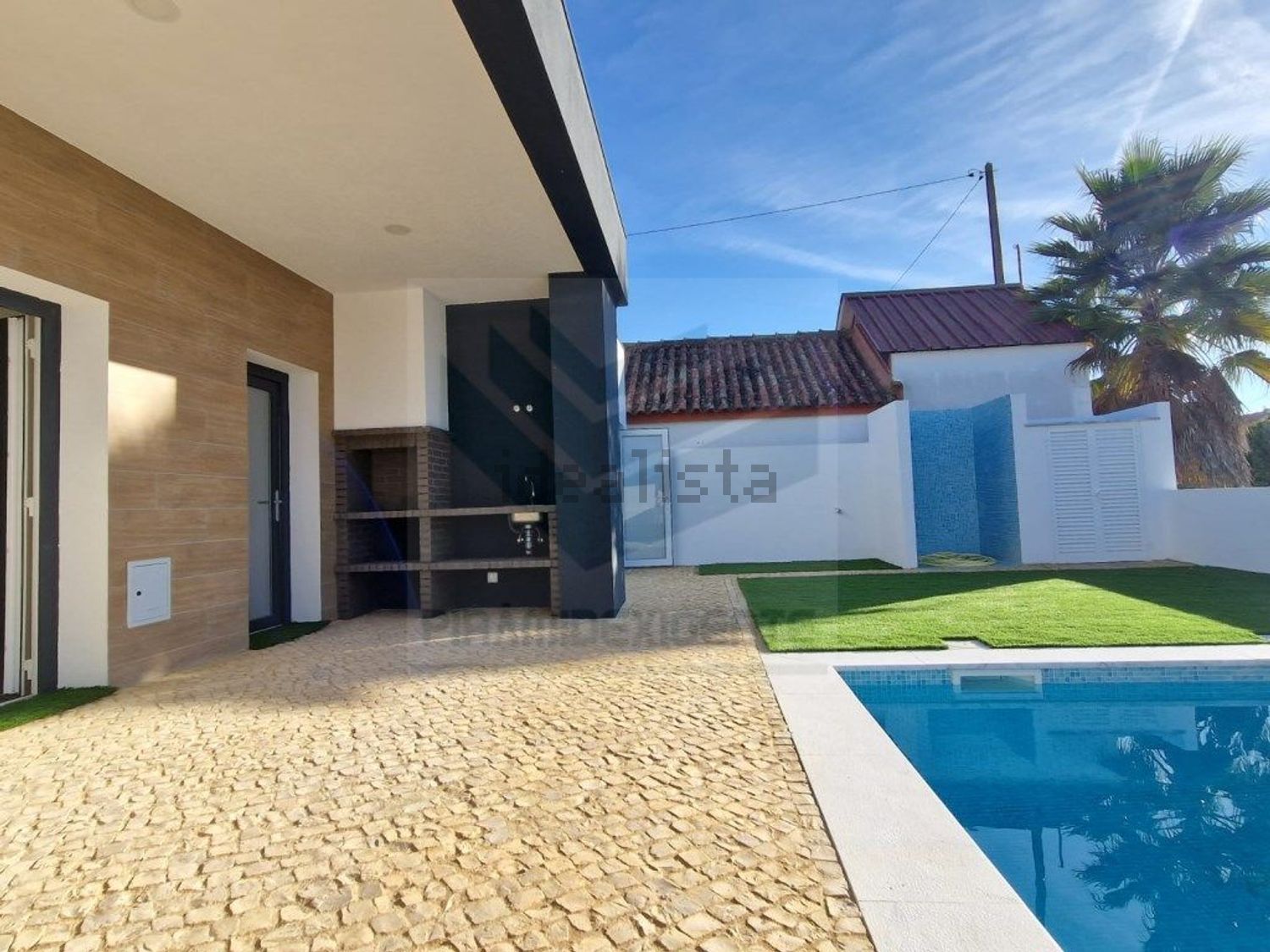 小楼房或独栋别墅出售在 Vila Nogueira de Azeitão - 游泳池