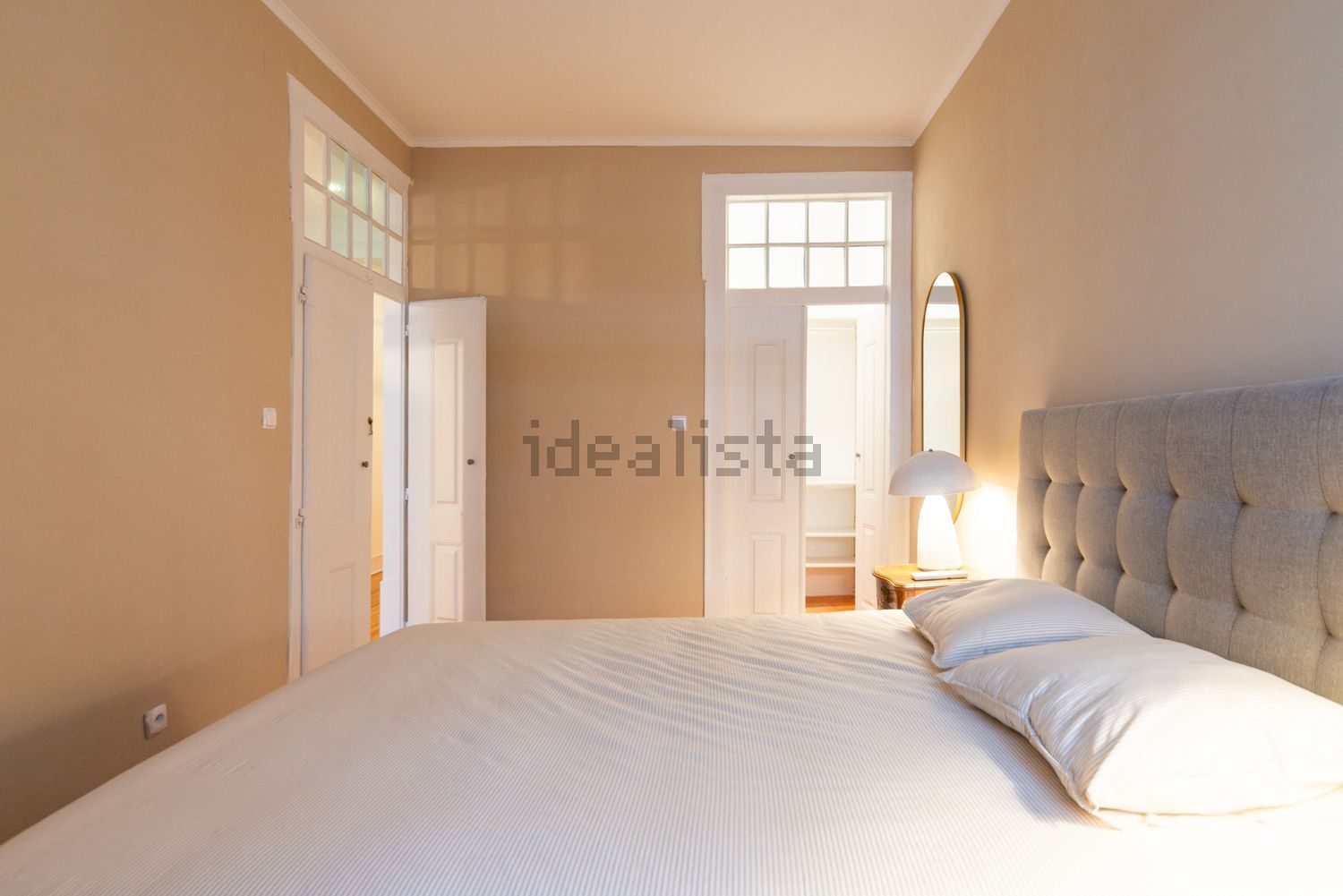 出租公寓 t2在Rua de São Bento, 17 - 卧室