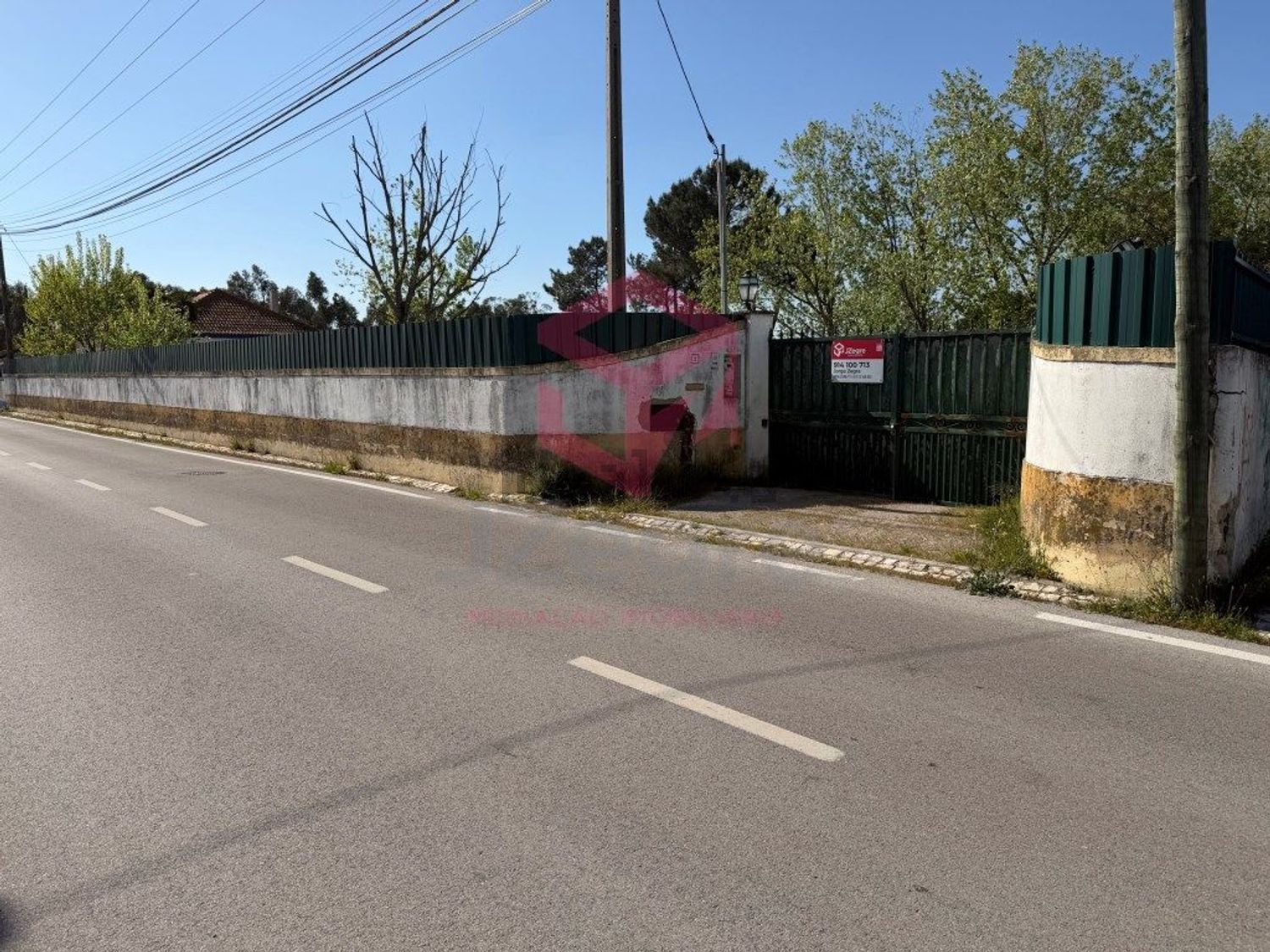 小楼房或独栋别墅出售在Rua de São Francisco - 外立面
