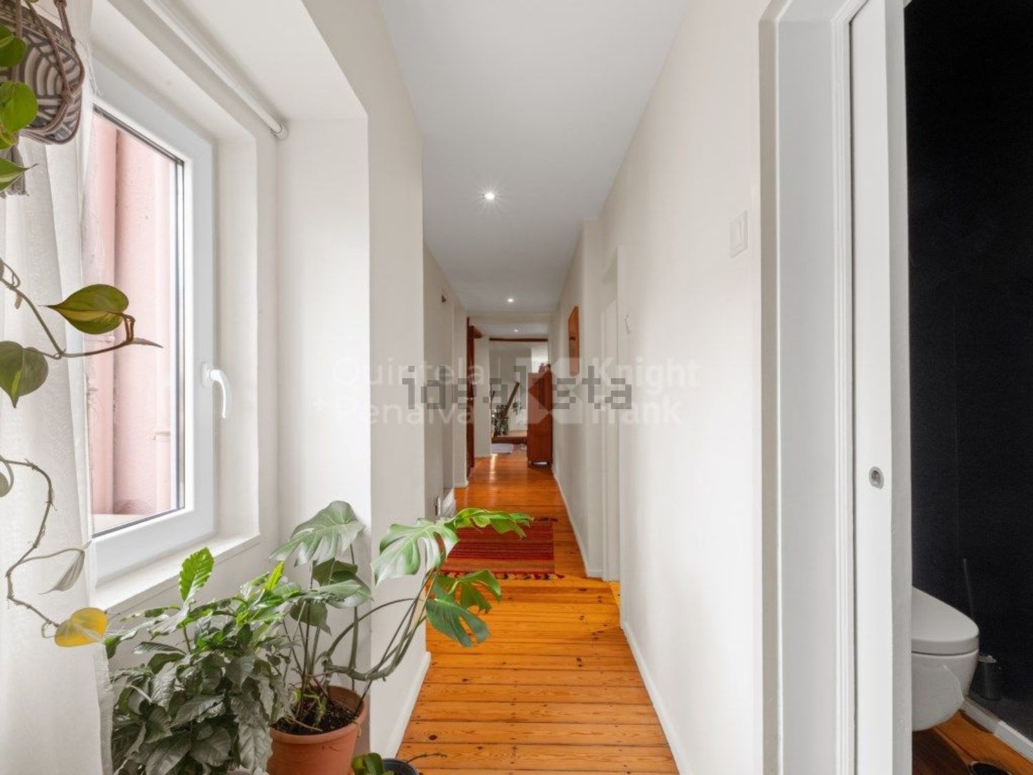 公寓 t2出售在Rua de São Bento, 420 - 过道