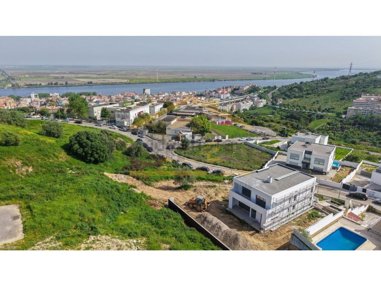 小楼房或独栋别墅出售在 Vila Franca de Xira - 照片