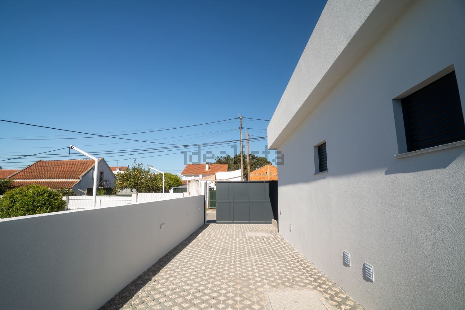 小楼房或独栋别墅出售在Avenida Almirante Reis - 阳台
