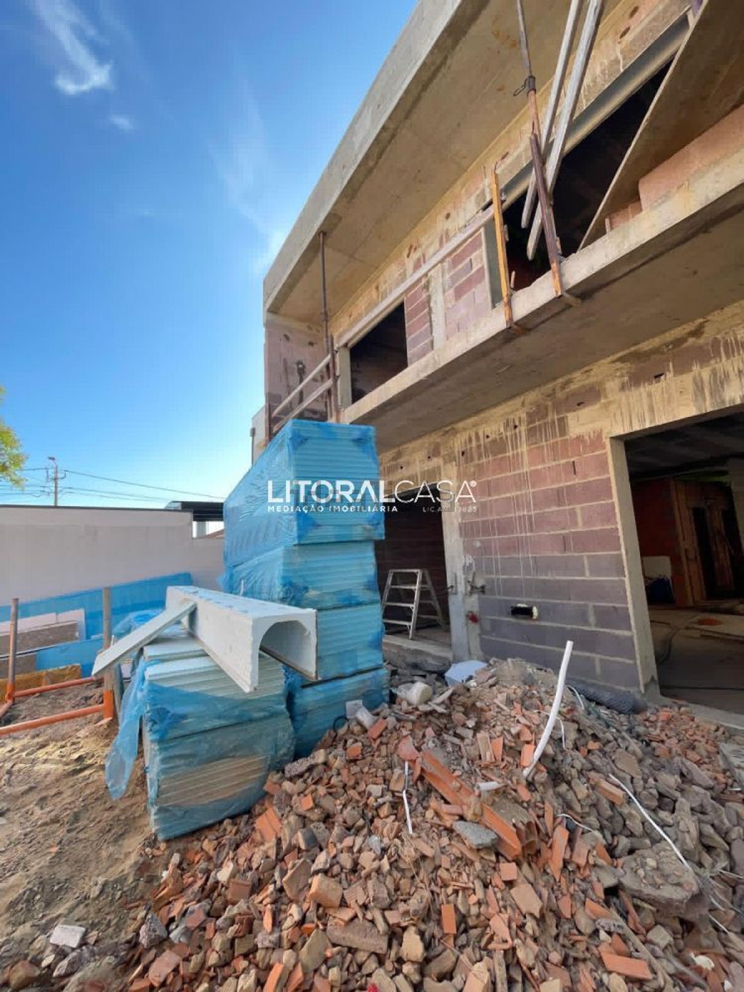 小楼房或独栋别墅出售在 Gafanha da Nazaré - 照片