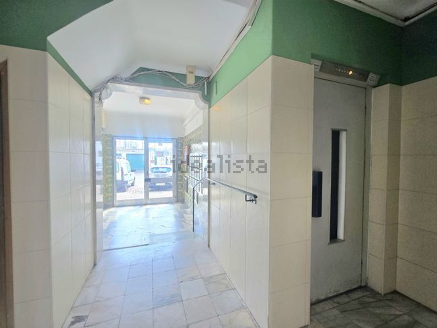 公寓 t2出售在Avenida Antero de Quental, 73 - 楼梯