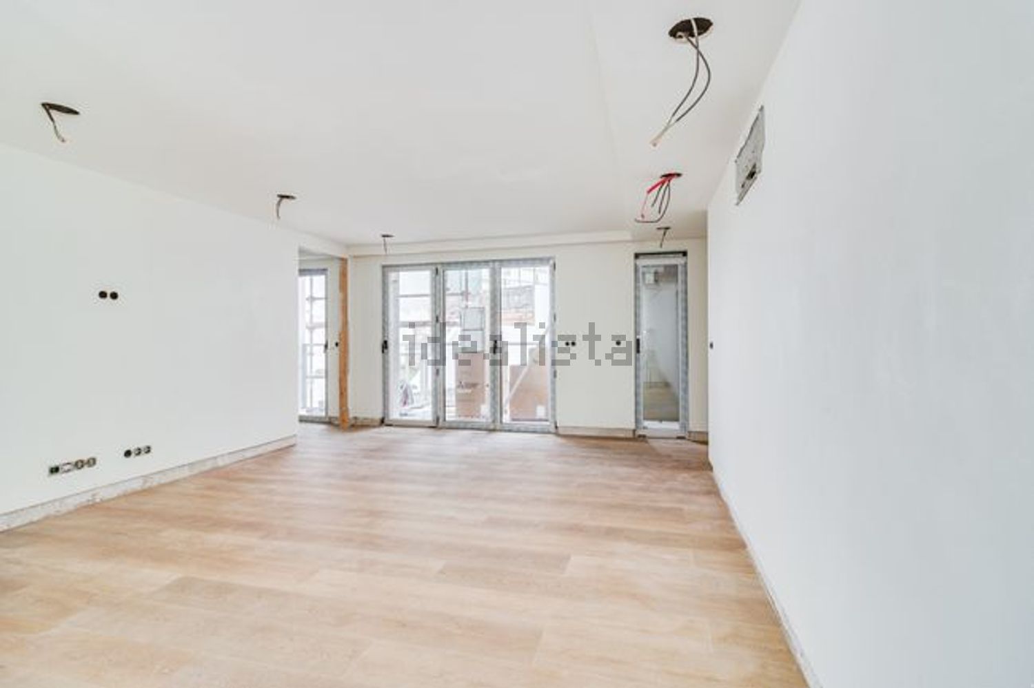 公寓 t3出售在Avenida São José, 27 - 居住