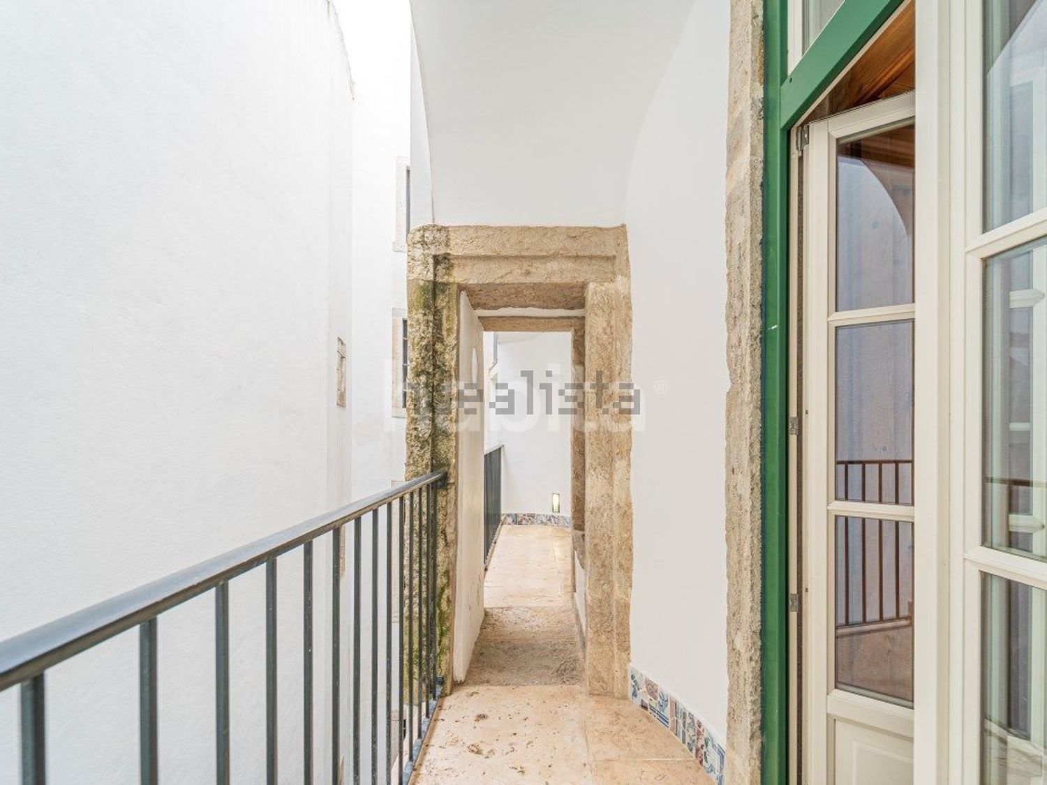 公寓 t3出售在Largo de Santo António da Sé, 5 - 过道