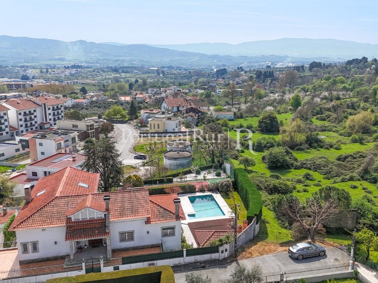 小楼房或独栋别墅出售在Rua da Quinta do Sol - 照片