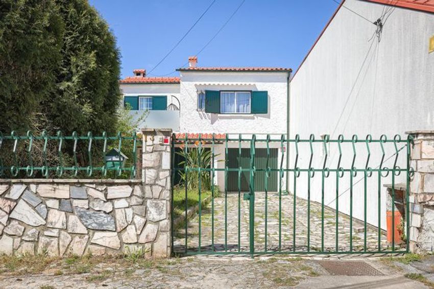 小楼房或独栋别墅出售在Rua de Santa Maria Madalena, 13