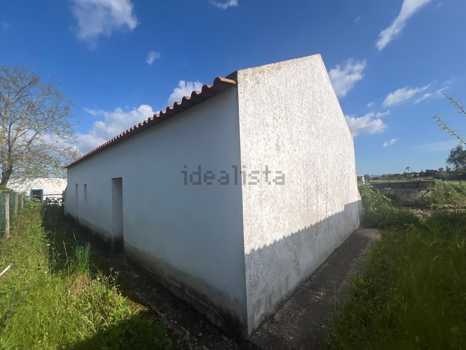 小楼房或独栋别墅出售在 Carregueira - Terrim - Lagoa da Palha - 外立面