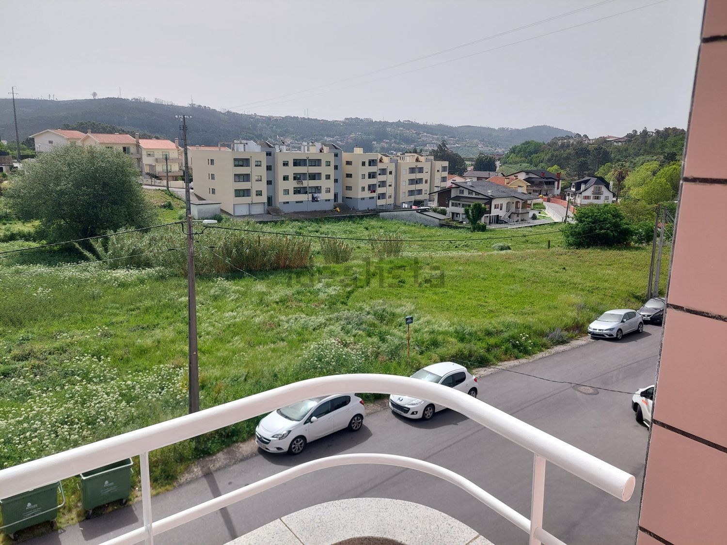 出租公寓 t2在Rua Madalena Sotto, 3720 -126 - 露台