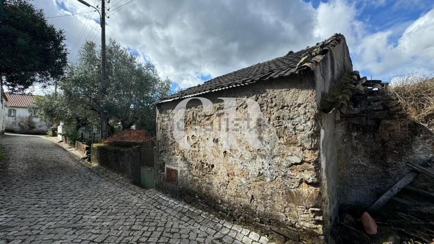 小楼房或别墅出售在 Figueiró dos Vinhos e Bairradas - 外立面