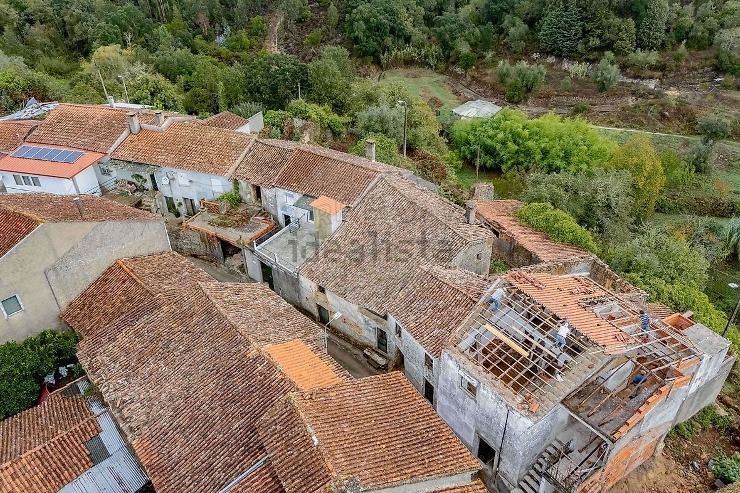 小楼房或独栋别墅出售在Rua Doutor Santos Pereira - 照片