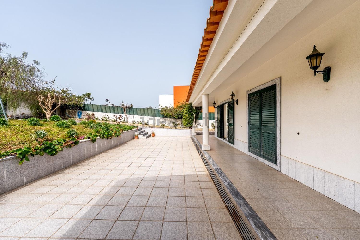 小楼房或独栋别墅出售在Avenida Pinhal do Caldas, 42 - 阳台