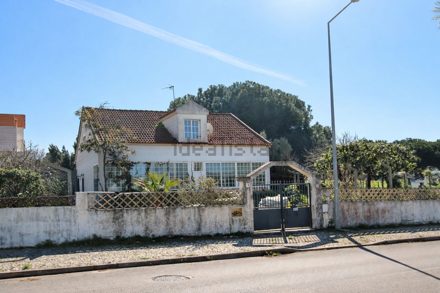小楼房或独栋别墅出售在 Lagoa de Albufeira - 外立面