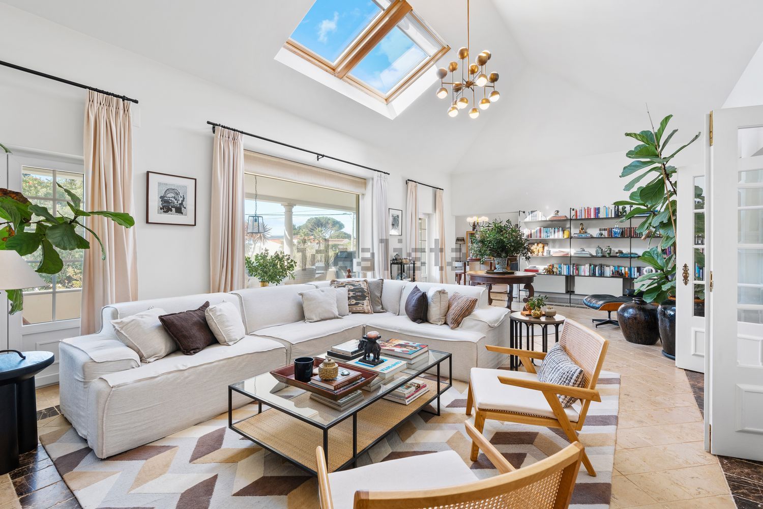 小楼房或独栋别墅出售在Rua das Violetas - Casa dos 3 Caminhos - 客厅