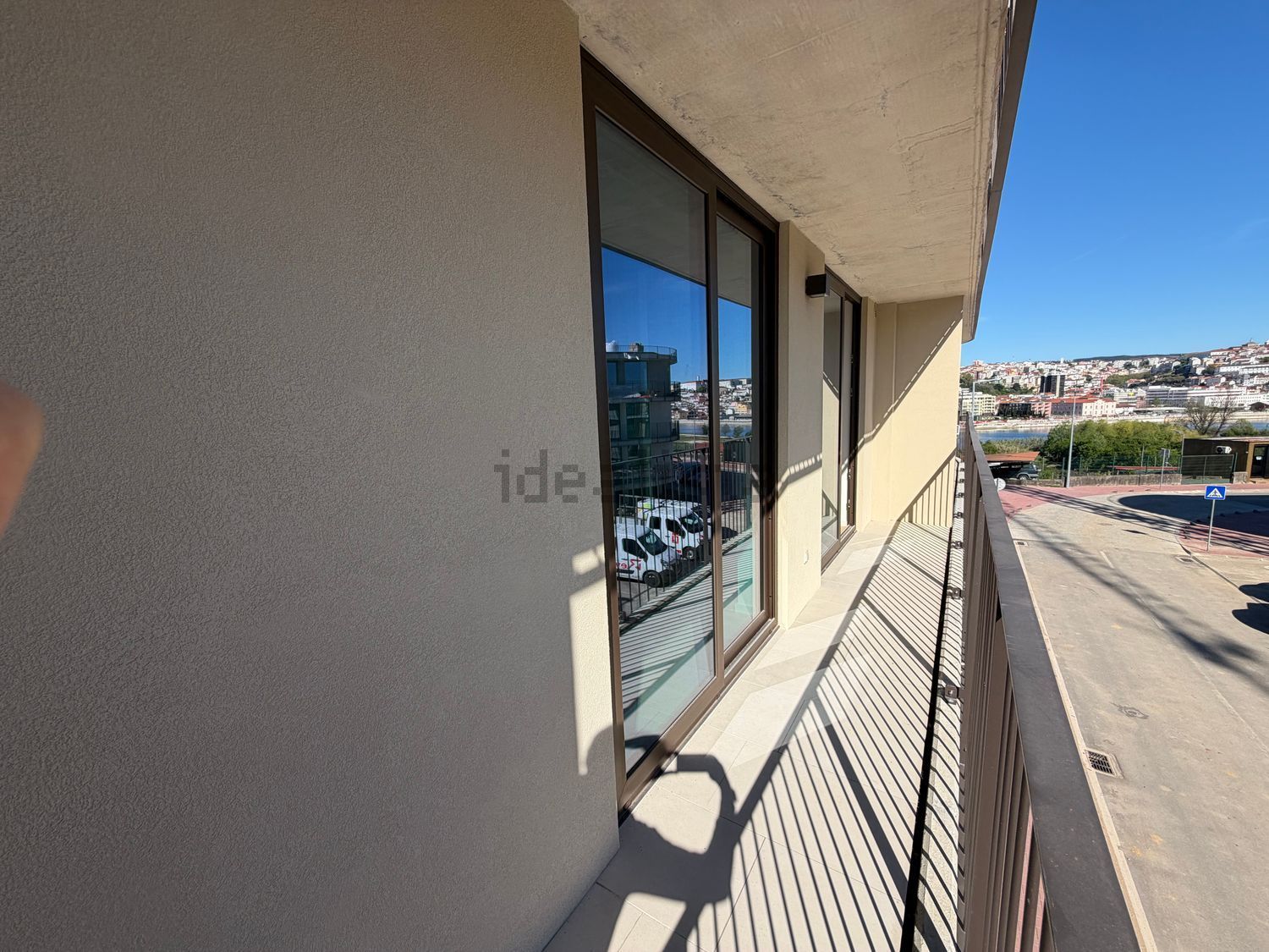 T0（单人公寓）出售在 Santa Clara e Castelo Viegas - 阳台