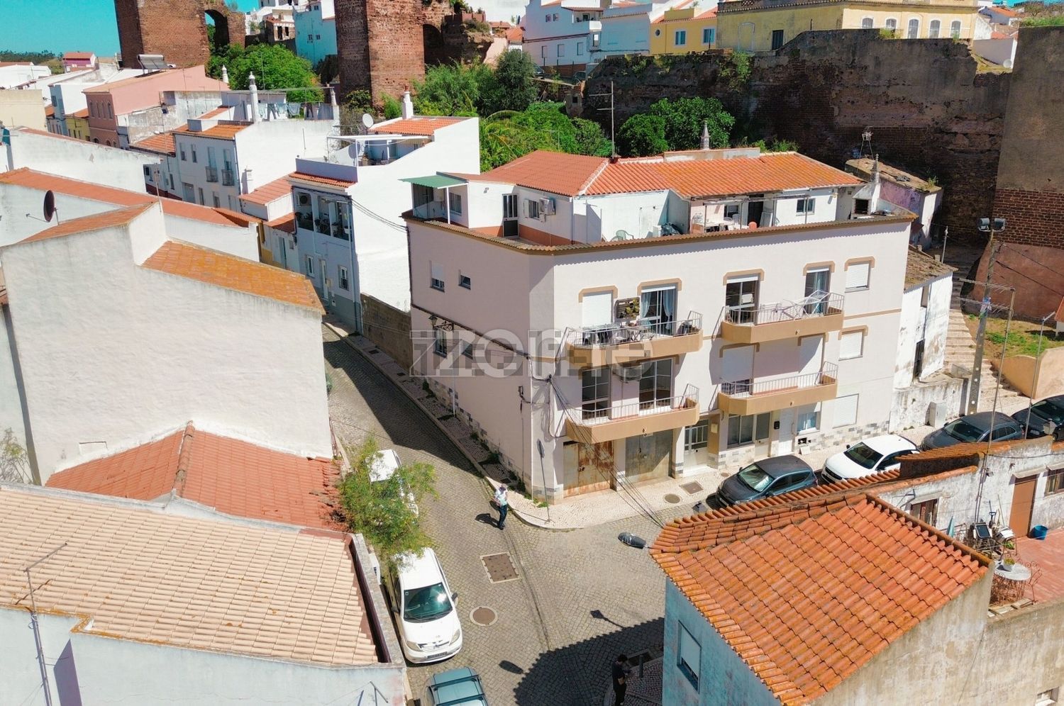 公寓 t2出售在Rua Pintor Bernardo Marques s/n - 外立面