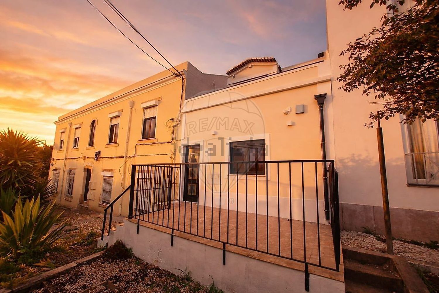 小楼房或独栋别墅出售在Rua Vila Santos - 外立面