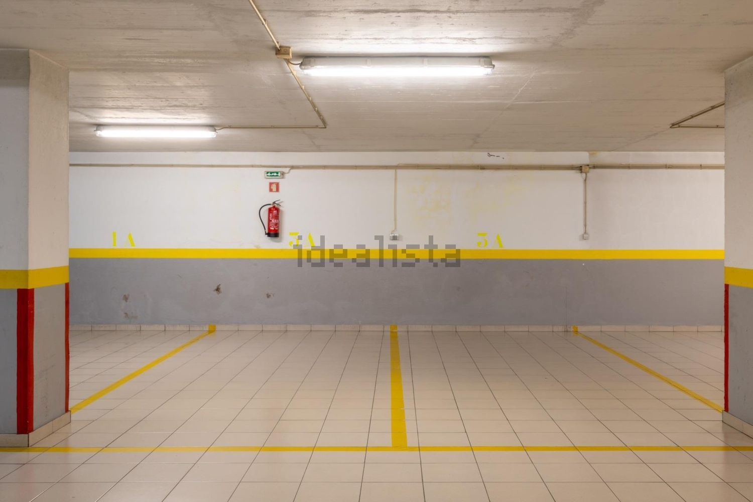 出租公寓 t3在Avenida Plátanos B1 - 停车位