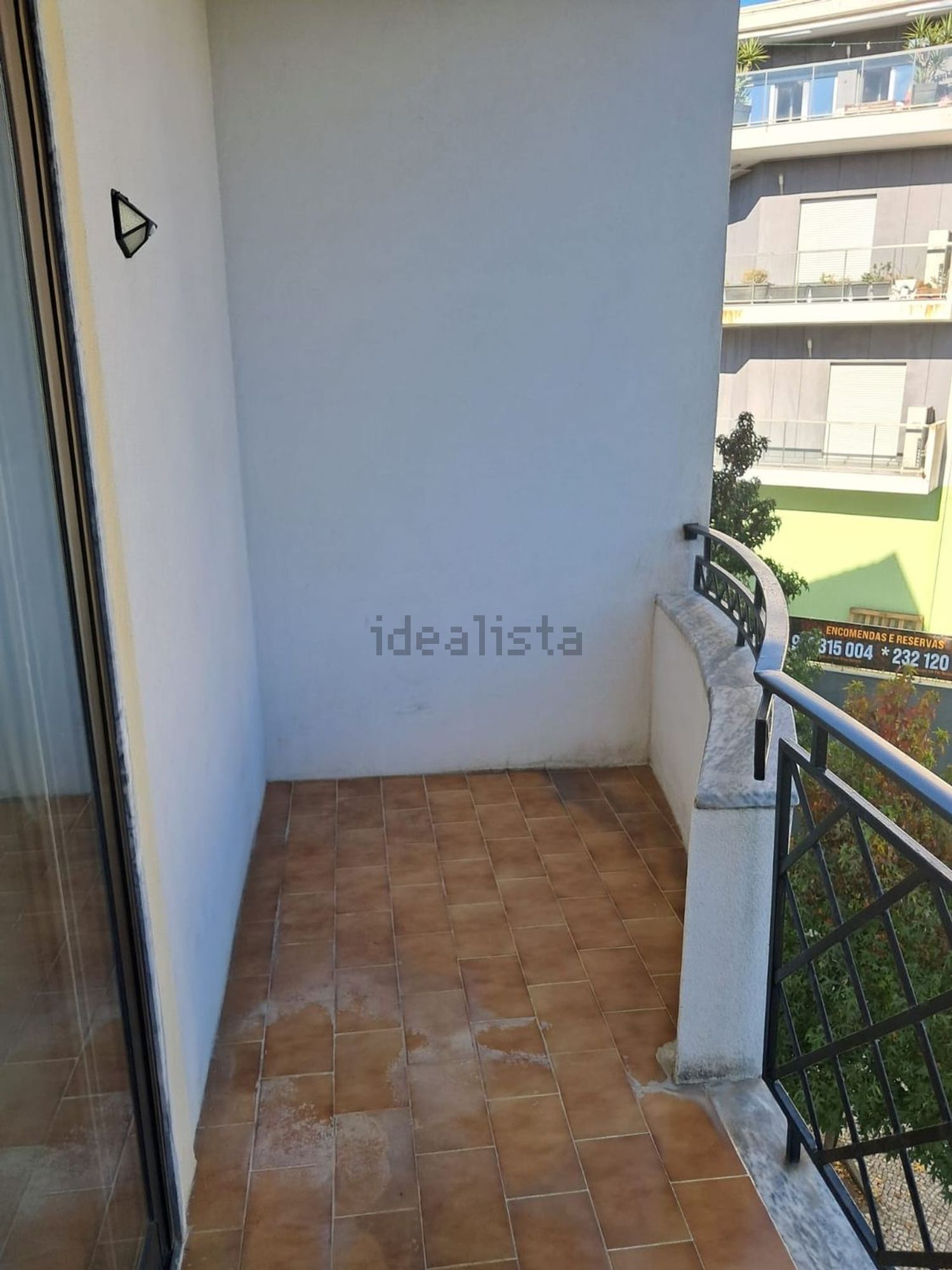 出租公寓 t3在 Urbanização Bairro Santa Eugénia, 17 - 阳台
