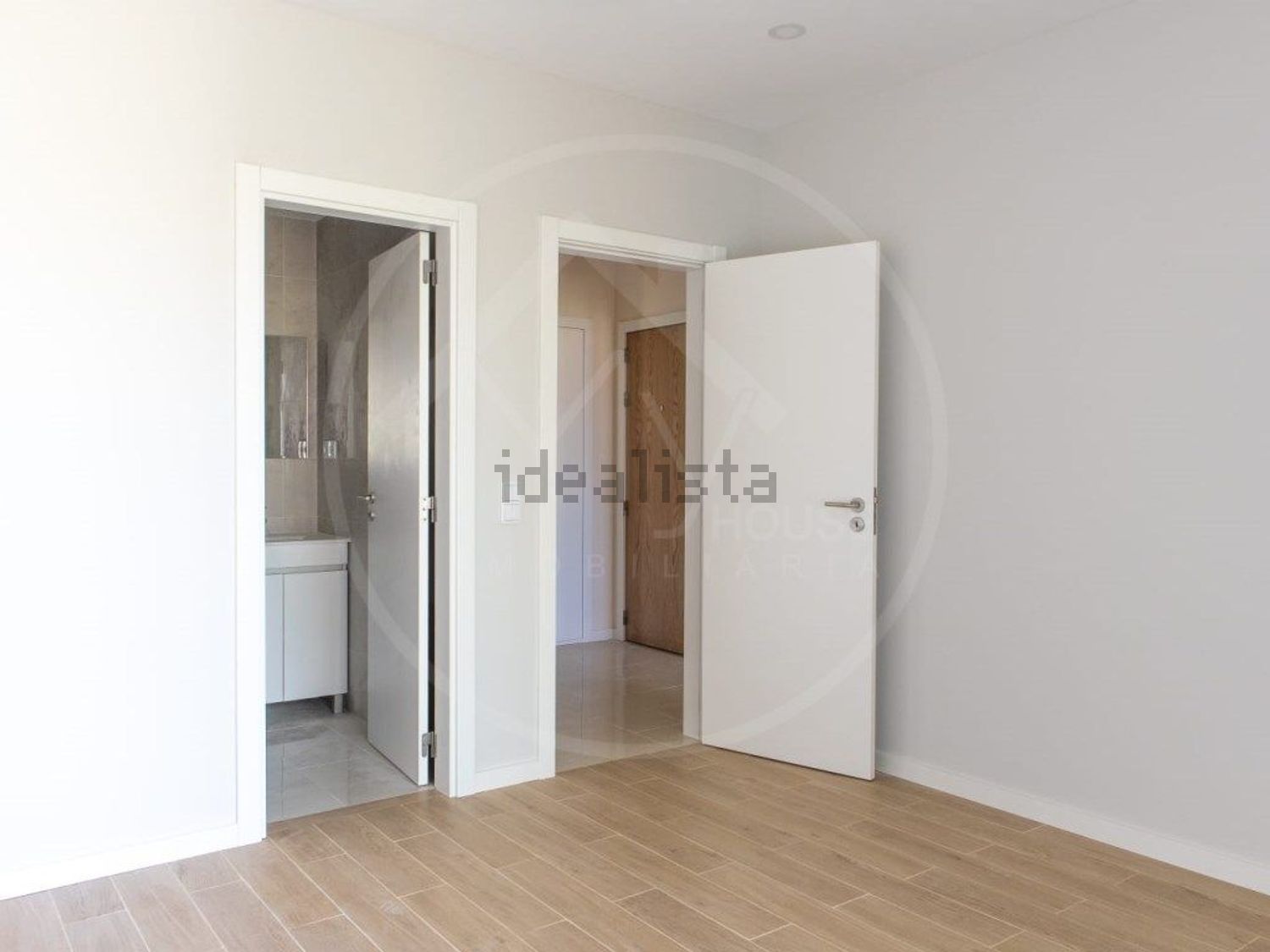 公寓 t3出售在 Cooperativa dos Arquitectos - Fonte da Moura - Pedra Verde - 照片