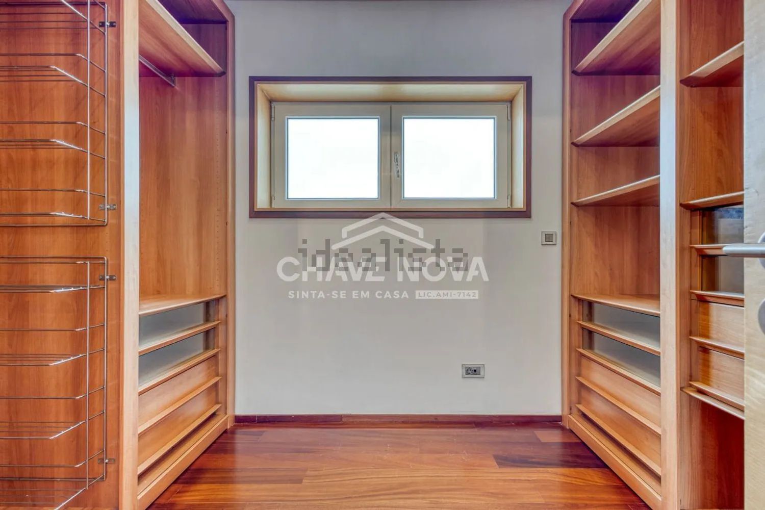 小楼房或独栋别墅出售在Alameda Chãos Vermelhos, 144 - 照片
