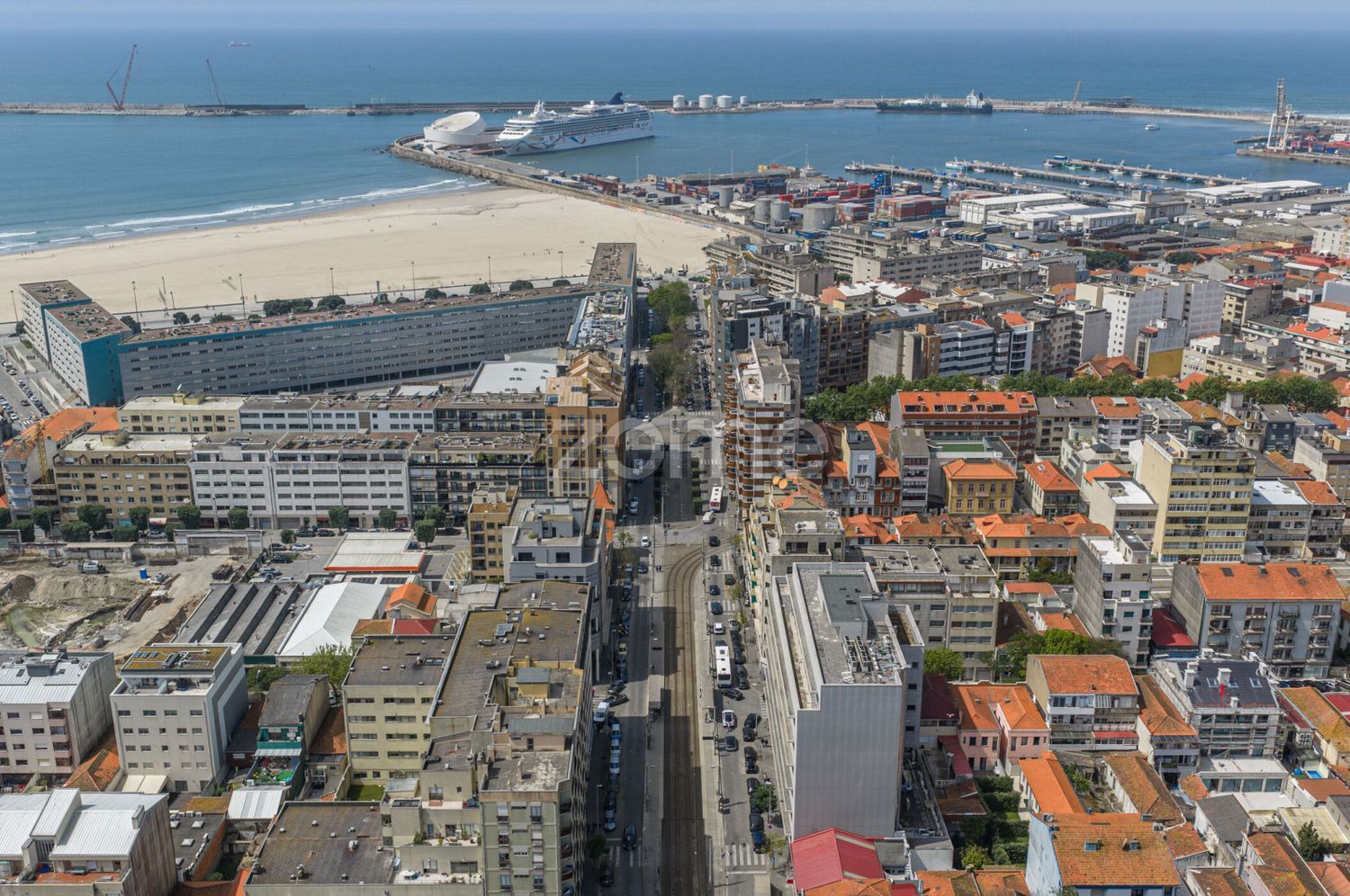公寓 t4出售在Avenida da República, 305 - 详情