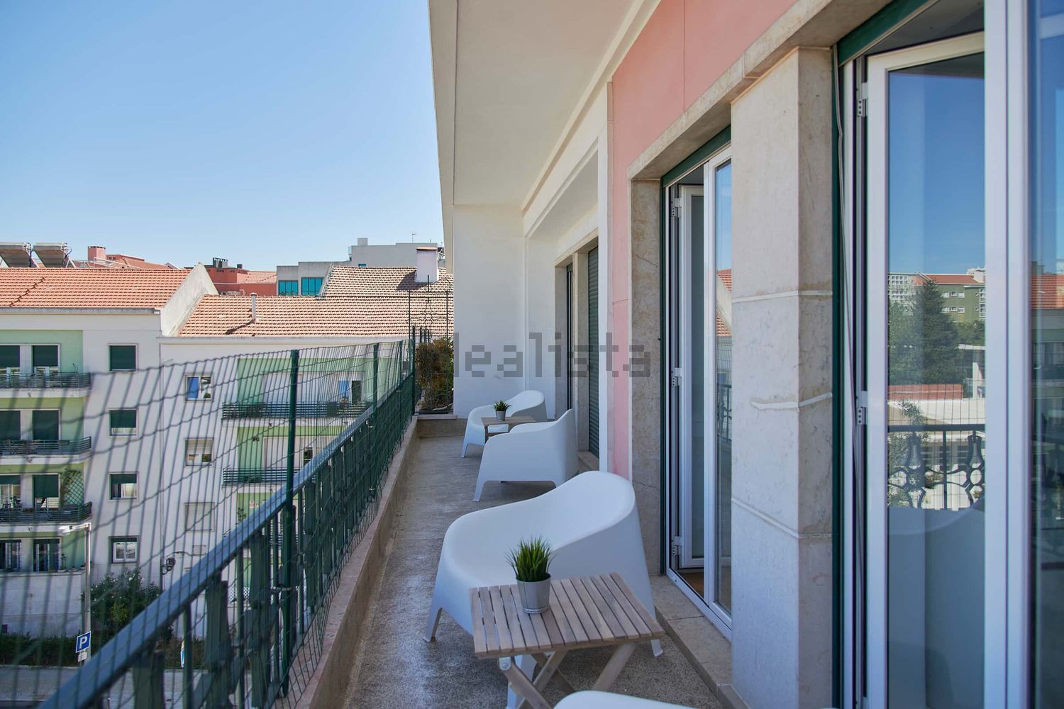 出租房间在Rua Jorge Ferreira de Vasconcelos, 1 - 阳台