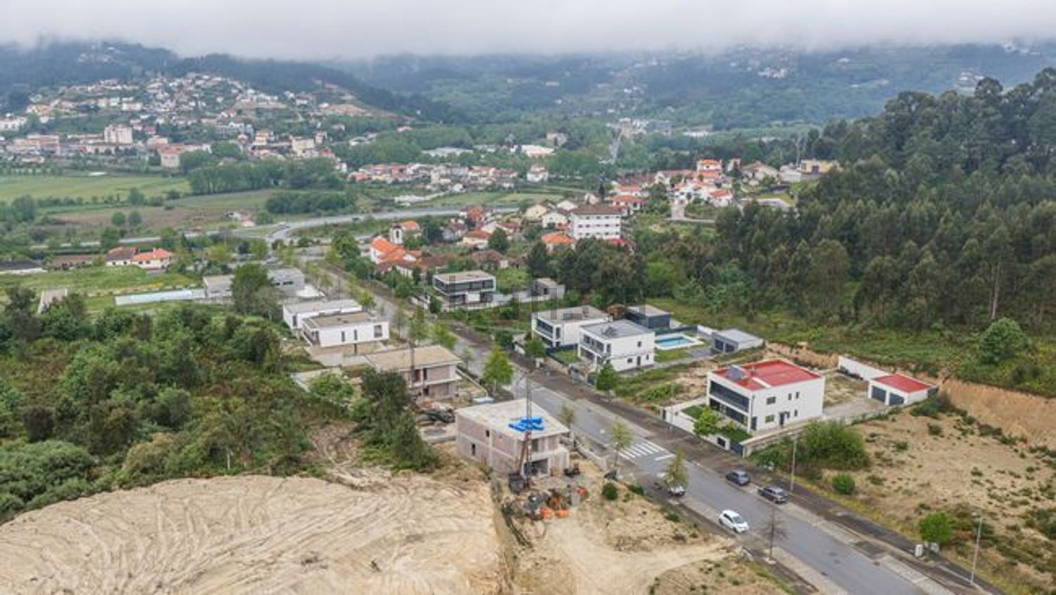 小楼房或独栋别墅出售在Avenida Comandante António Marinho Gomes s/n - 视线