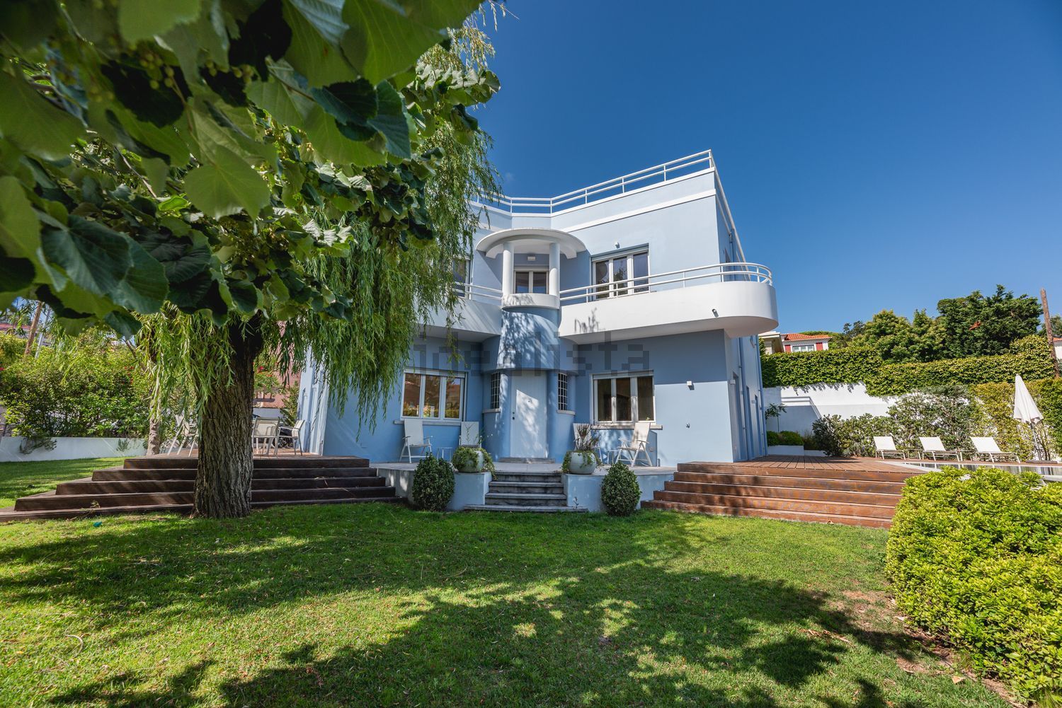 小楼房或独栋别墅出售在 Centro do Estoril - 外立面