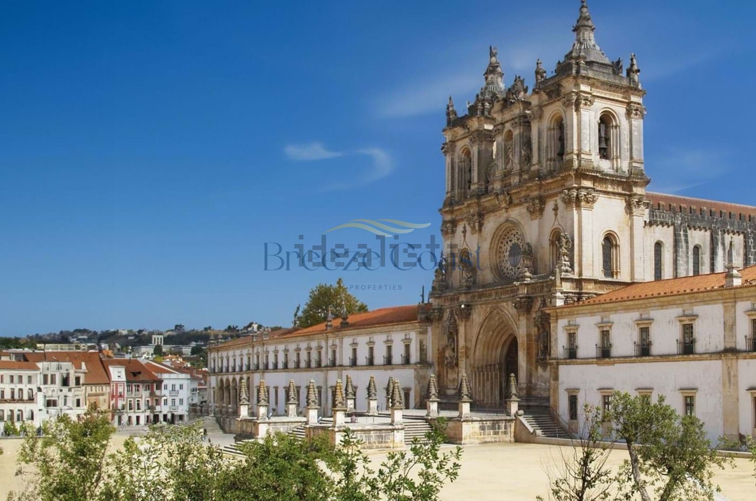 小楼房或独栋别墅出售在Rua Central - 外立面