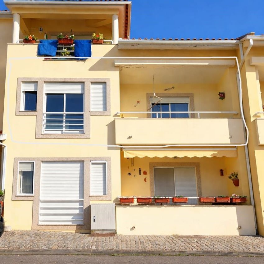 公寓 t3出售在Rua Nova de Santa Luzia, 66 n