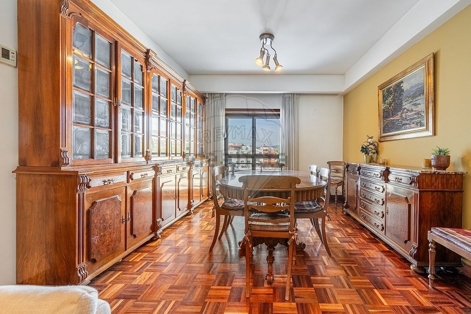 公寓 t2出售在Avenida da Liberdade, 158 - 客厅