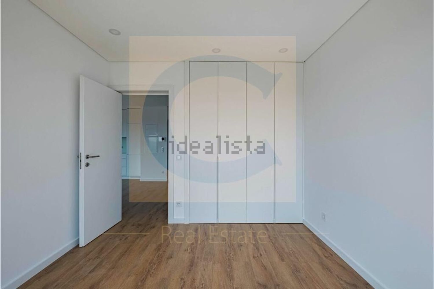 公寓 t1出售在 Hospital São João - Pólo Universitário - 居住