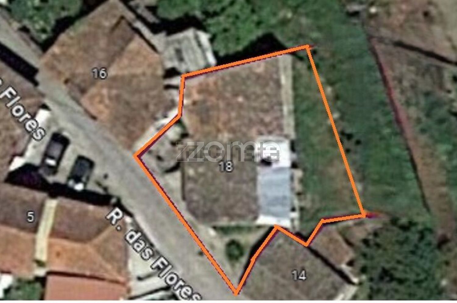 小楼房或独栋别墅出售在Rua António Ferreira de Almeida, 9 - 照片