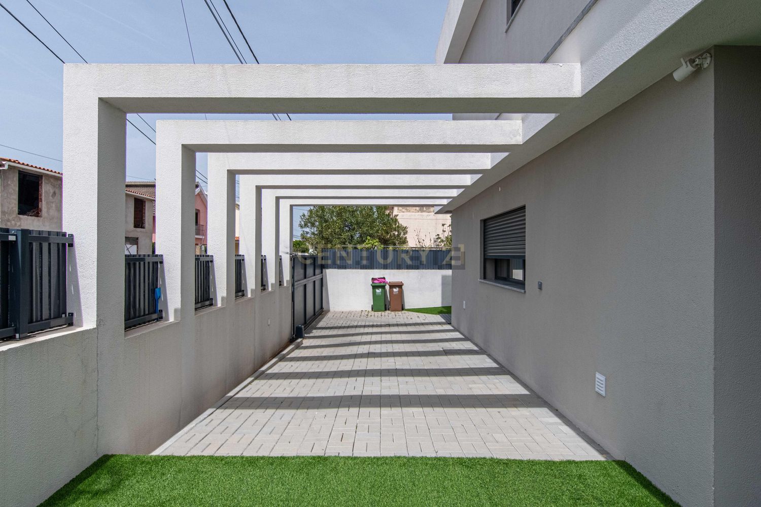 小楼房或独栋别墅出售在Avenida da Liberdade, 90 - 外立面