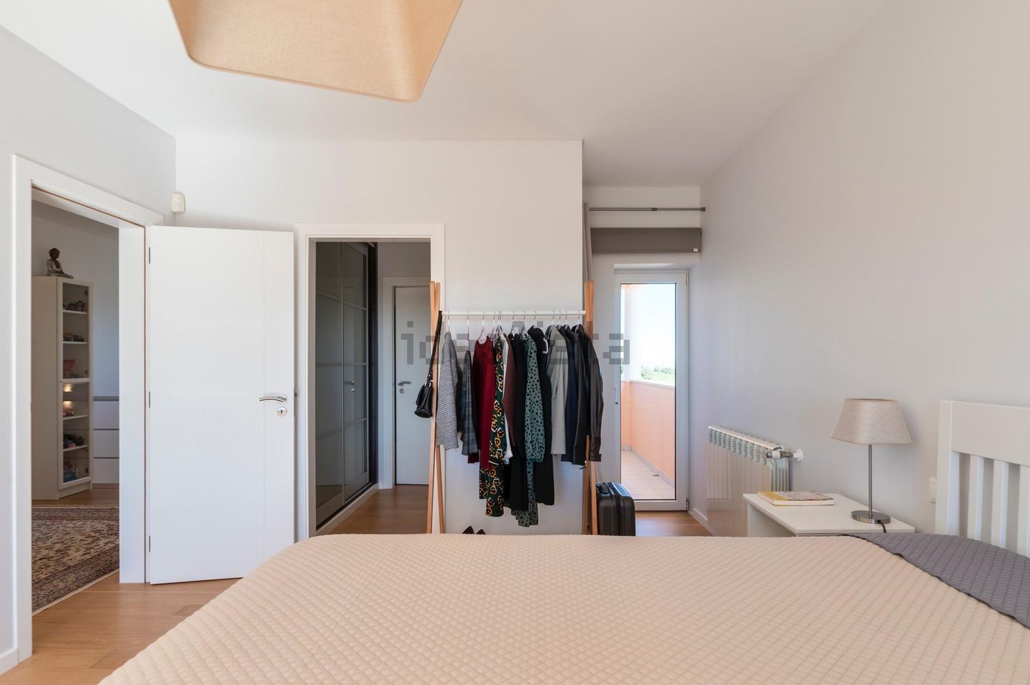 小楼房或独栋别墅出售在Avenida Tenente Coronel Melo Antunes - 居住