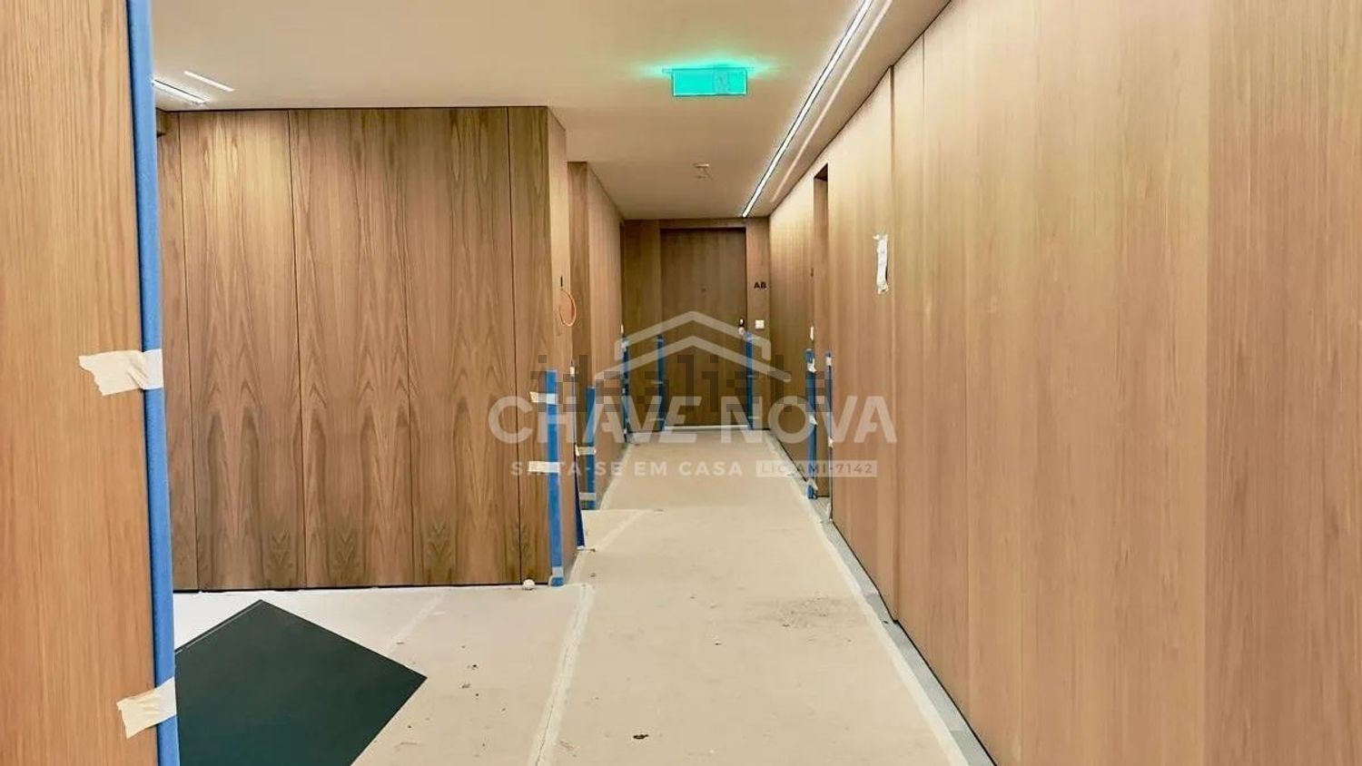 公寓 t1出售在Avenida de Fernão de Magalhães s/n - 过道