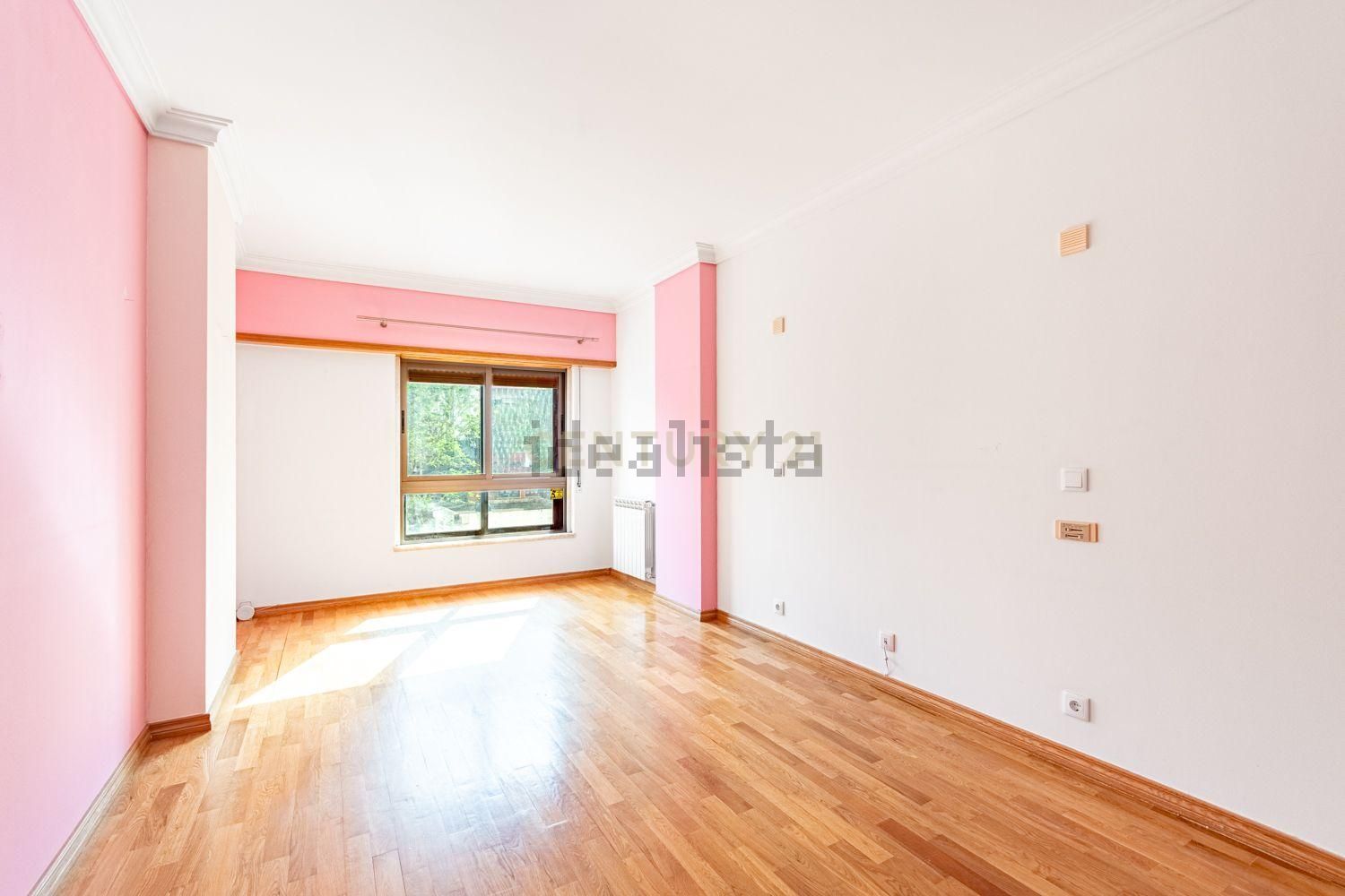 出租公寓 t2在Avenida das Laranjeiras, 36 - 居住