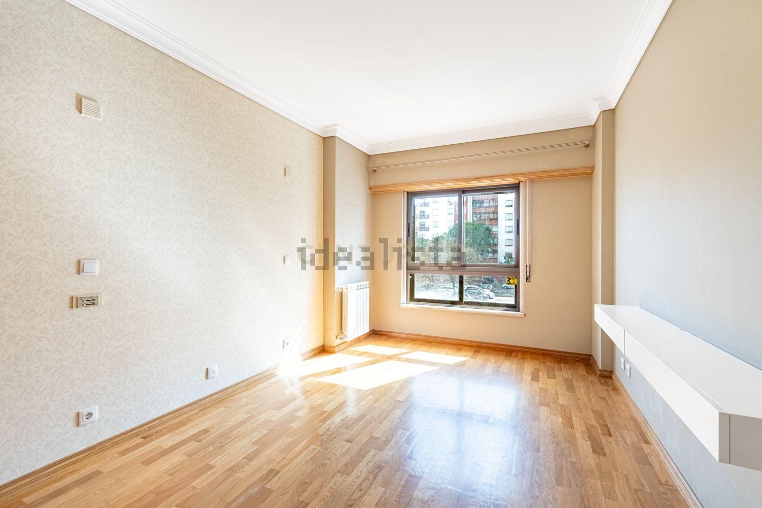 出租公寓 t2在Avenida das Laranjeiras, 36 - 居住
