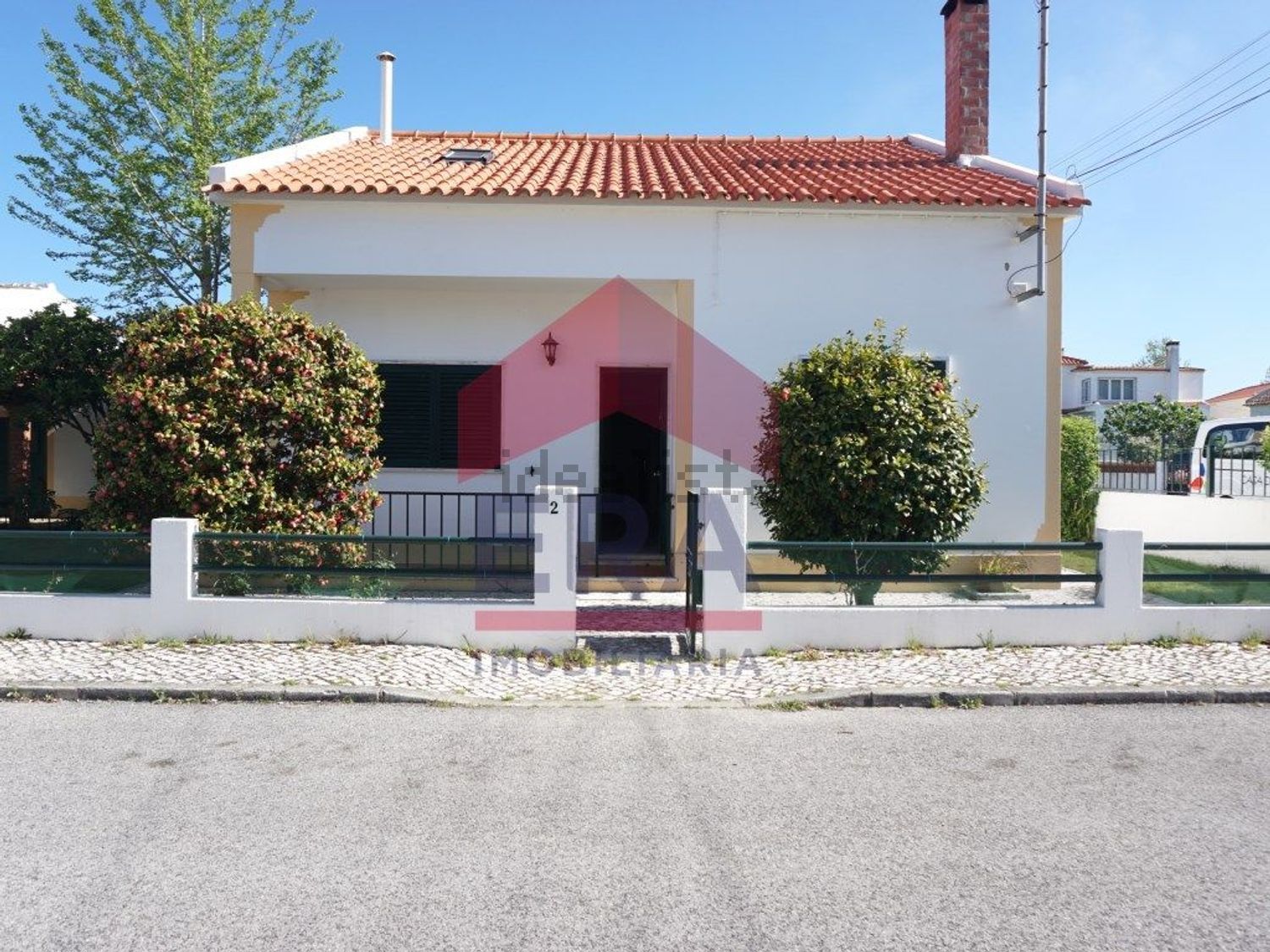 出租小楼房或独栋别墅在Estrada da Capeleira - 外立面