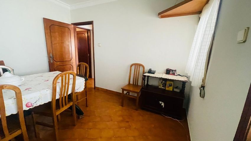 小楼房或独栋别墅出售在Rua da Escola do Viso