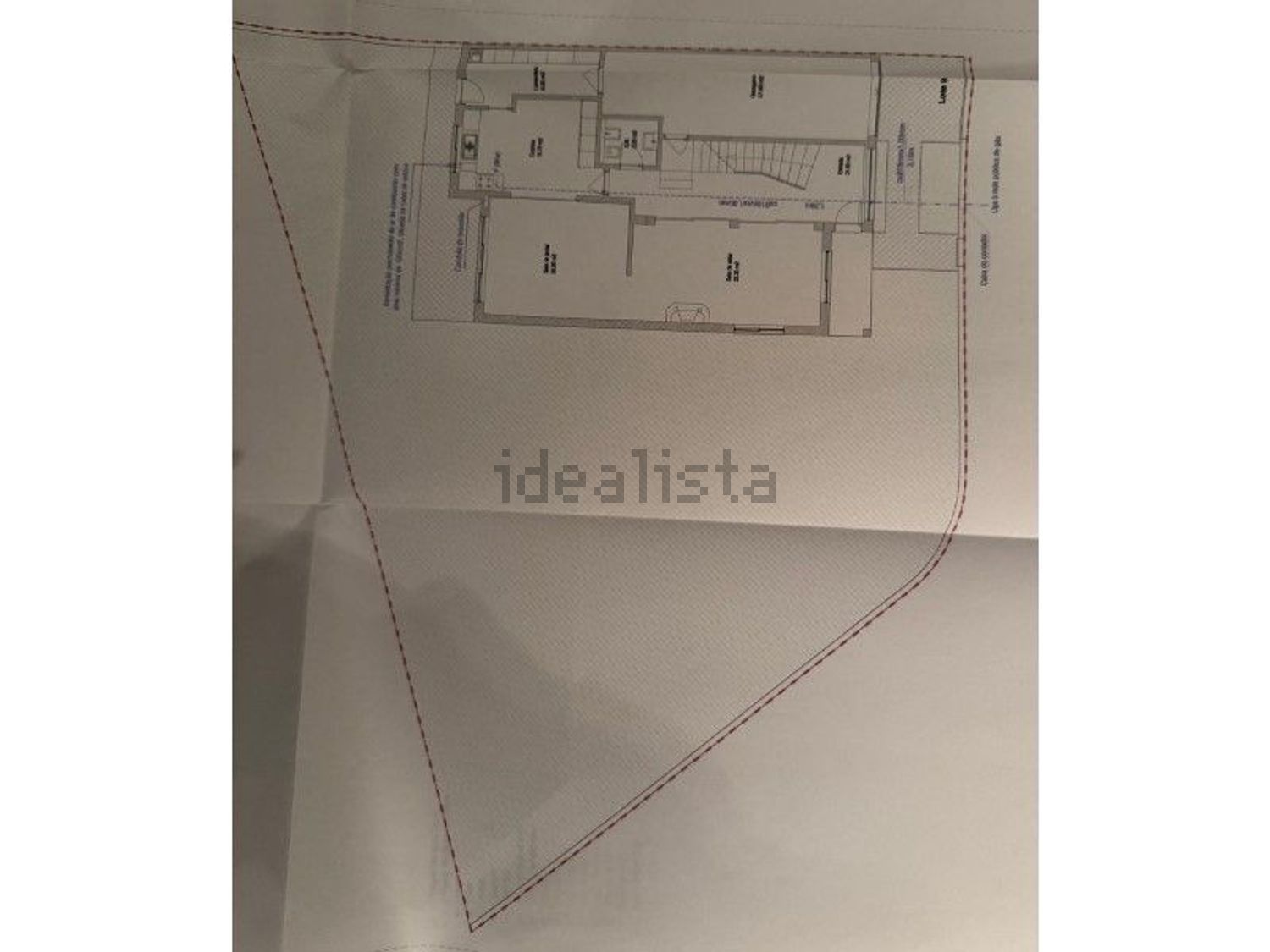 小楼房或独栋别墅出售在Avenida Marechal Humberto Delgado, 357 - 平面图